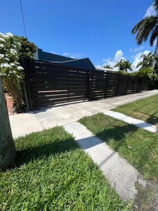 Cozy 1-Bedroom Rental In Miami Luaran gambar